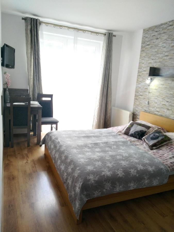 Homestay Over *